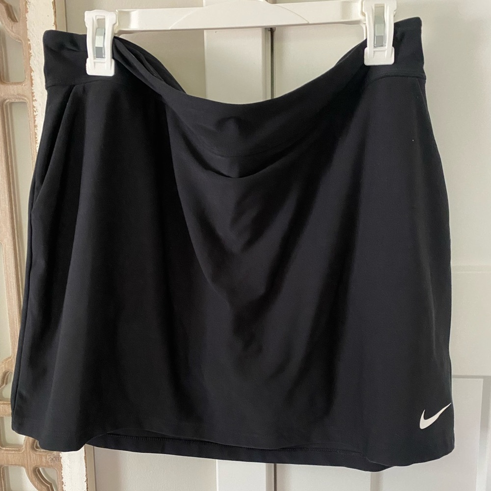 NWOT Nike golf skort